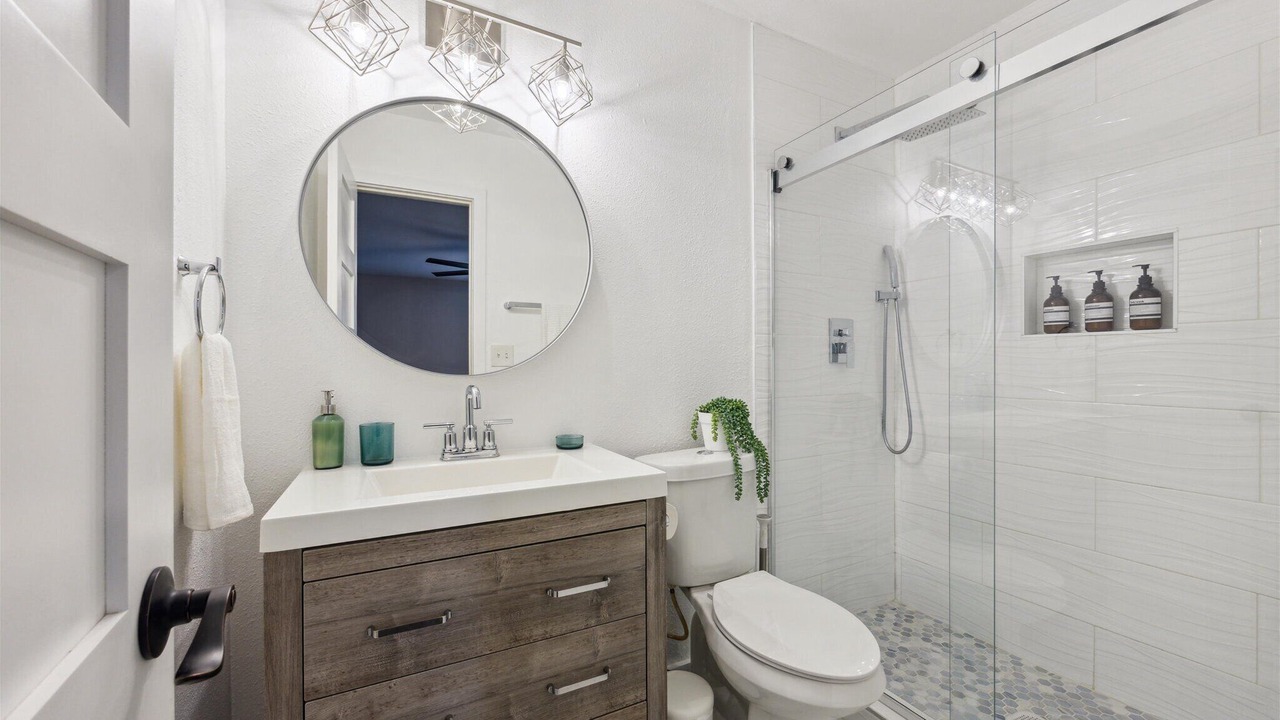 Photo of Bathroom in Mesa Park