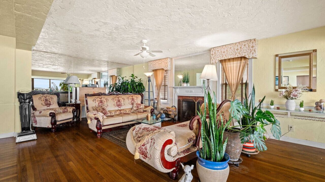 Photo of Livingroom in Swampscott