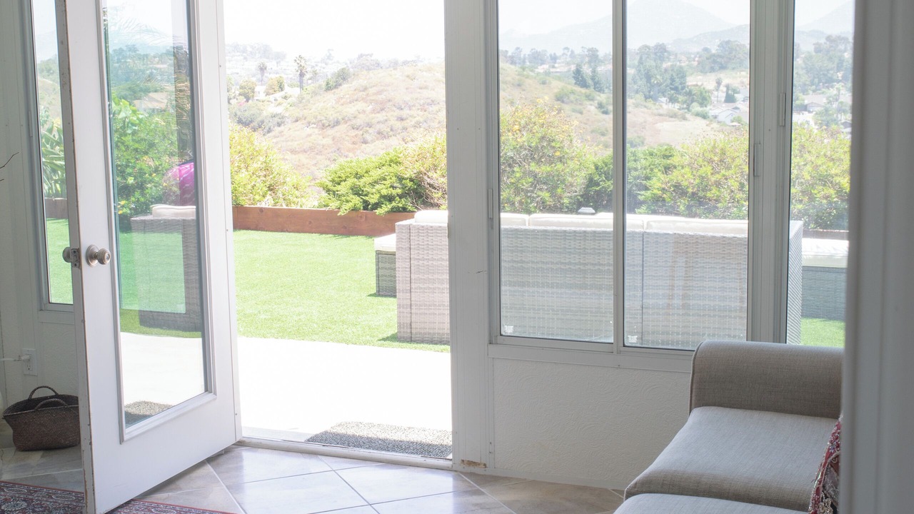 Photo of Livingroom in Rancho Bernardo