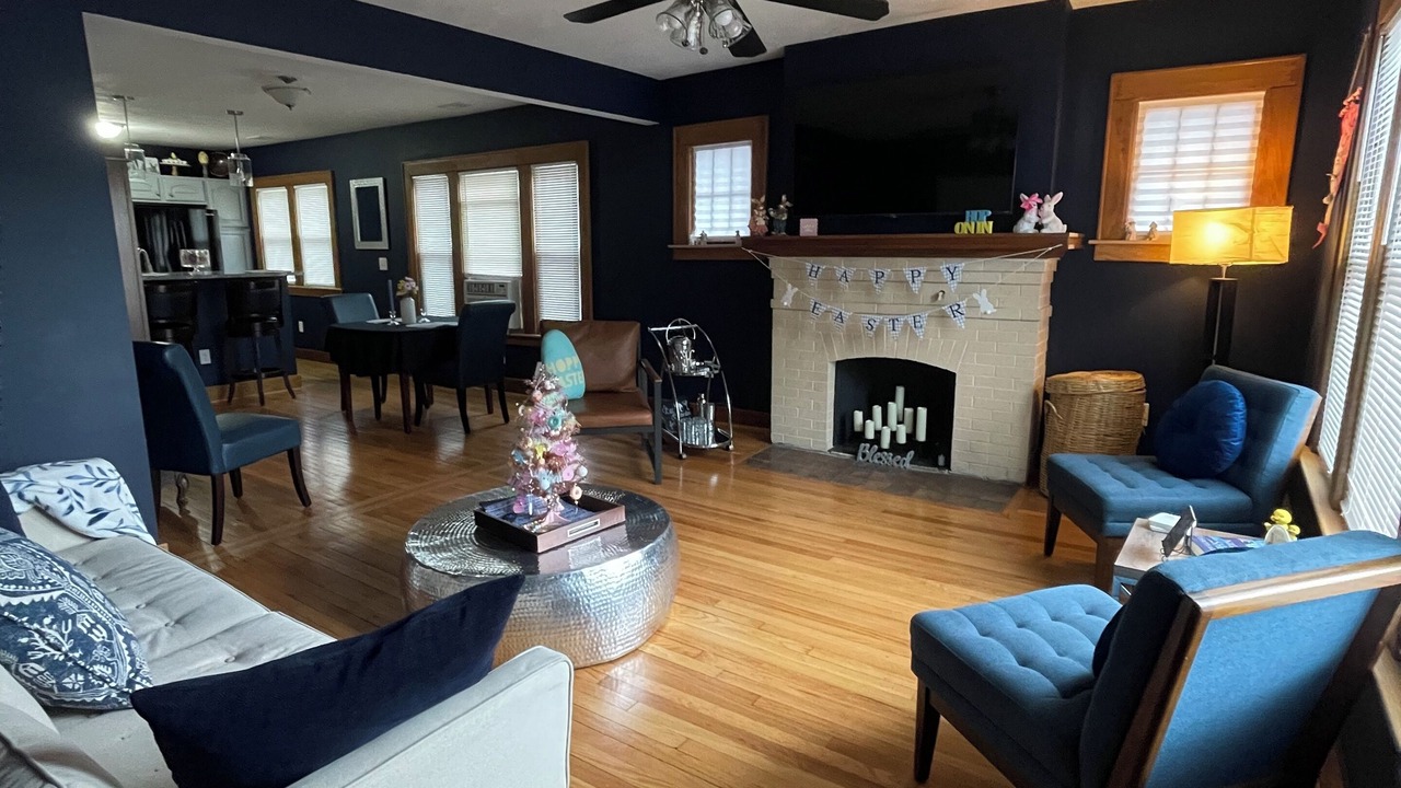 Photo of Livingroom in Syracuse