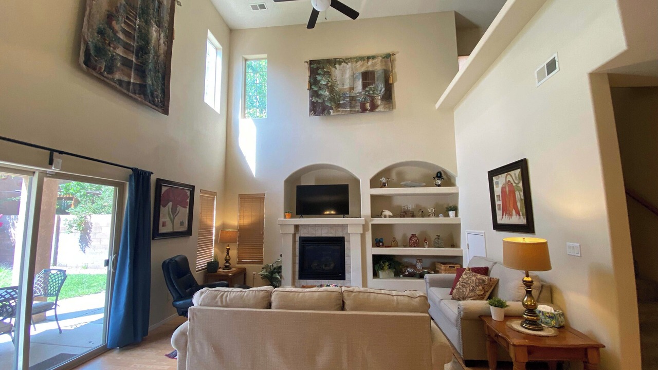 Photo of Livingroom in Taylor Ranch