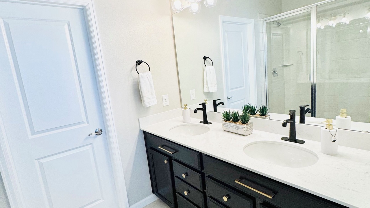 Photo of Bathroom in Arvada