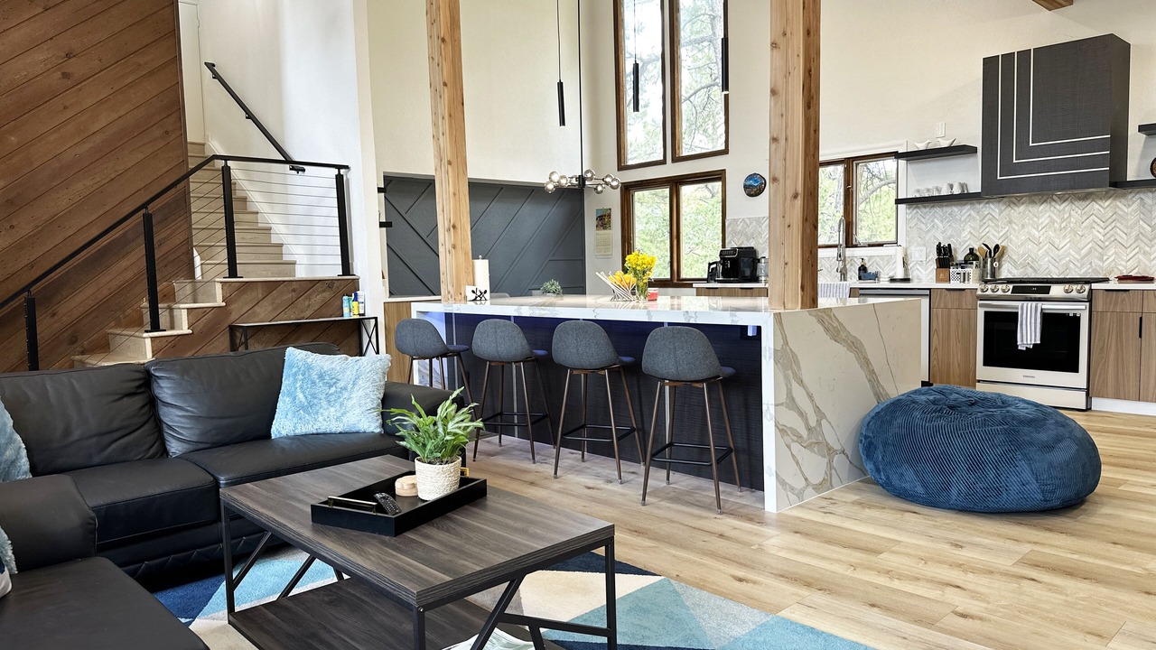 Photo of Livingroom in The Pinery