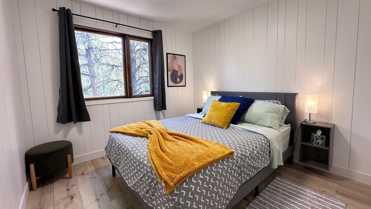 Photo of Bedroom in The Pinery