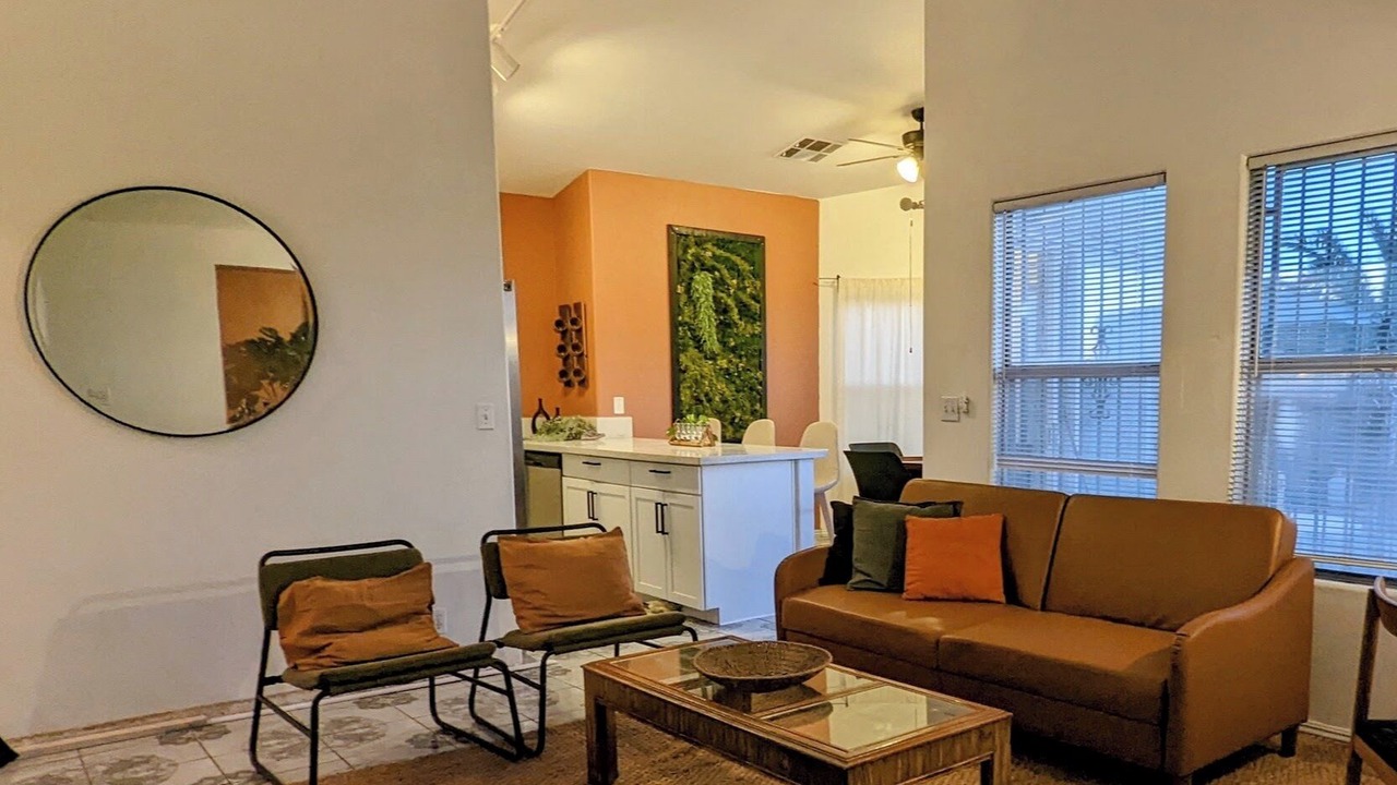Photo of Livingroom in Sunrise Manor