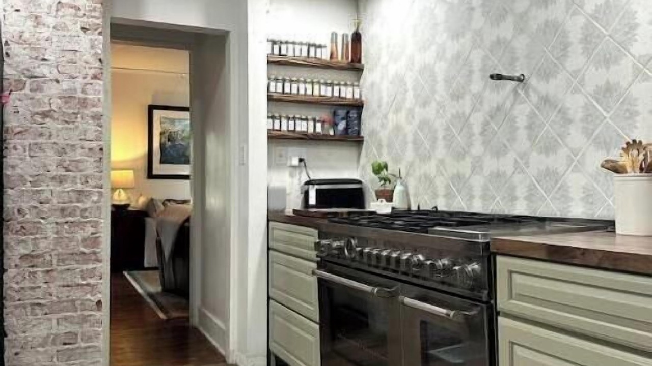 Photo of Kitchen in Dundee-Happy Hollow Historic District