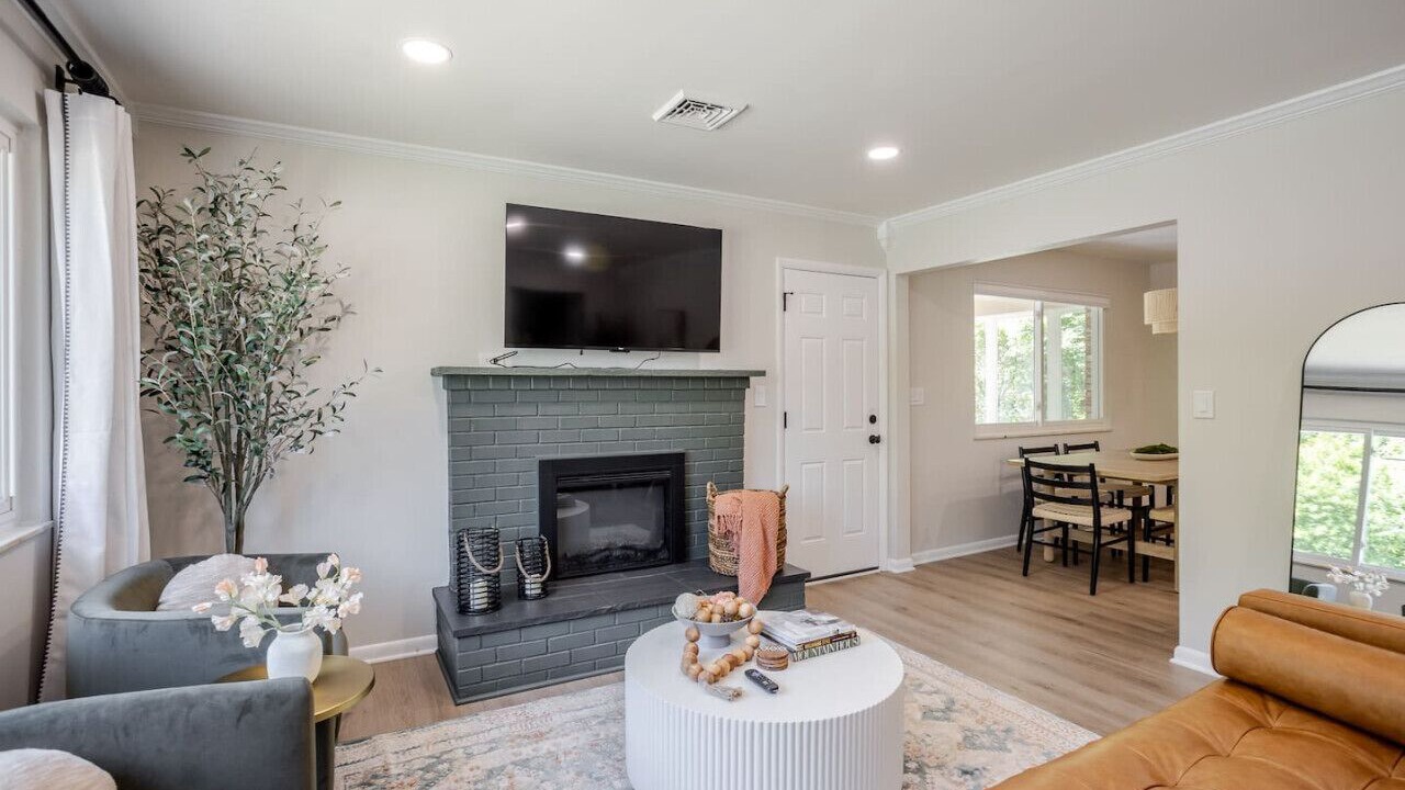 Photo of Livingroom in Mount Washington