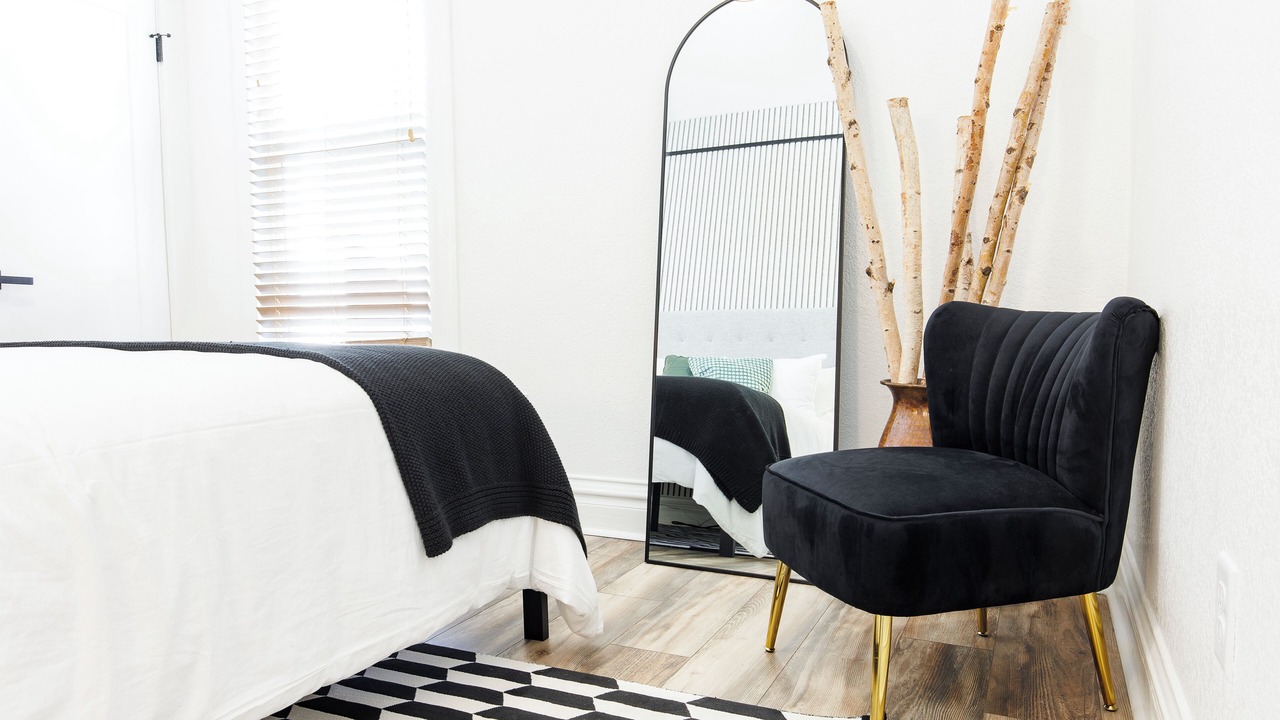 Photo of Bedroom in Jefferson Park