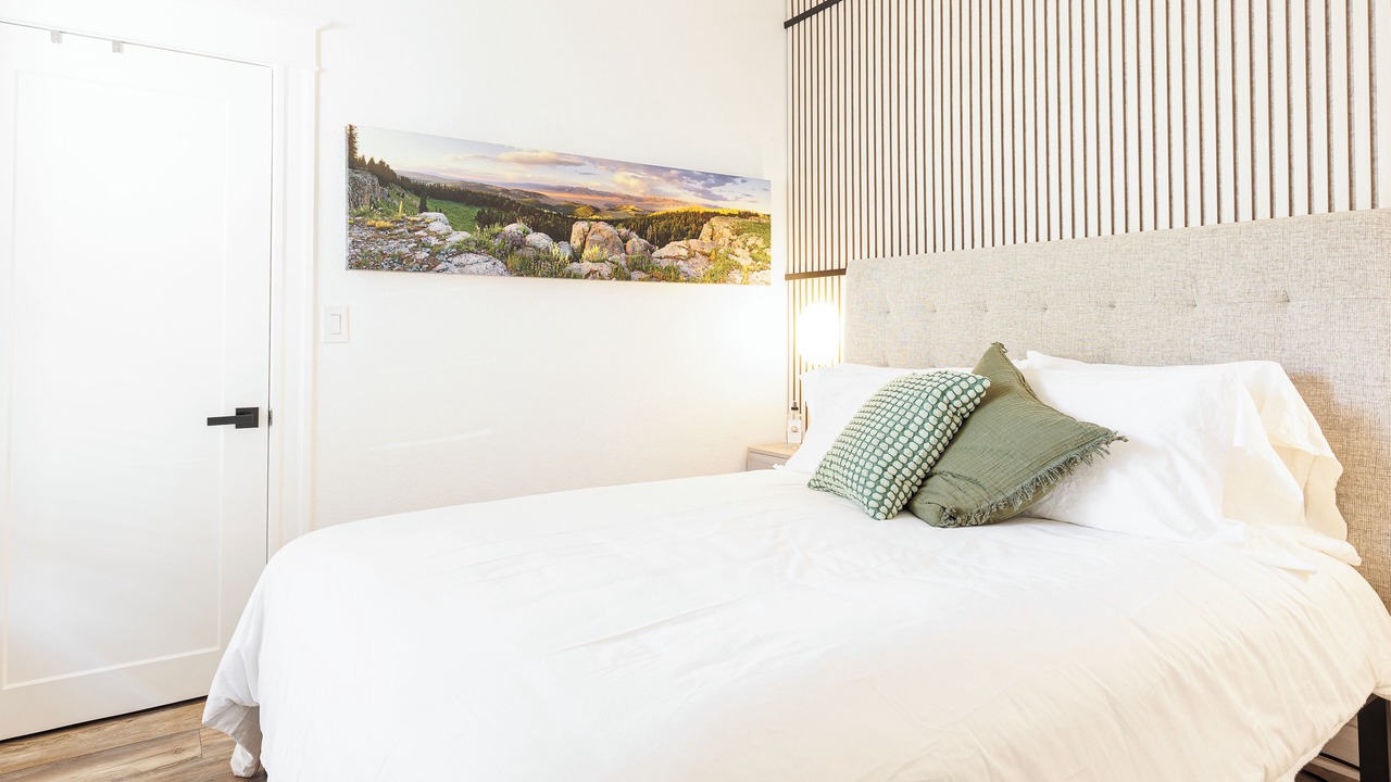 Photo of Bedroom in Jefferson Park