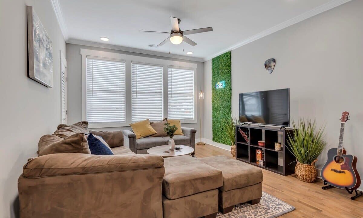 Photo of Livingroom in The Nations