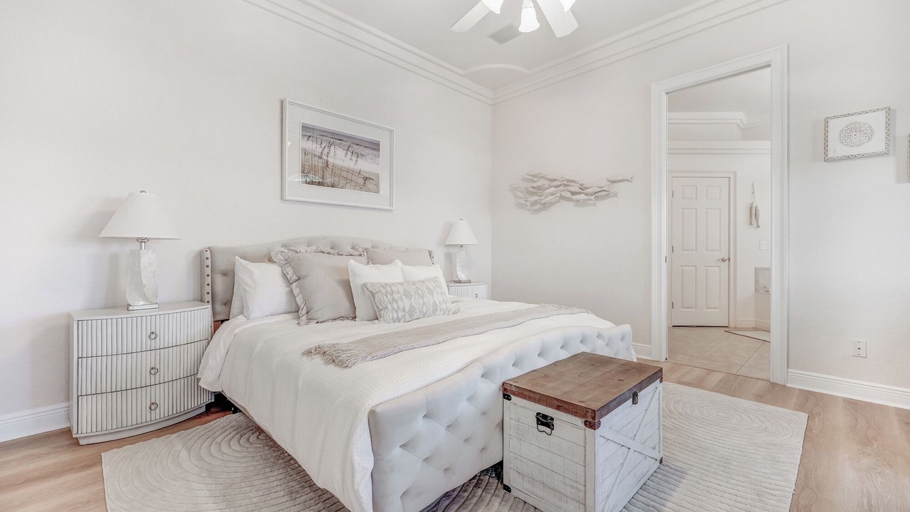 Photo of Bedroom in Eight Lakes