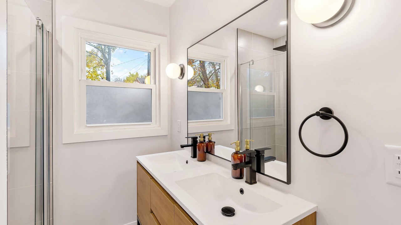 Photo of Bathroom in Dicken