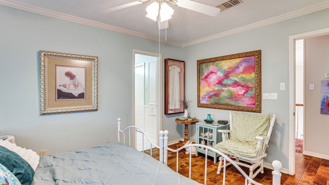 Photo of Bedroom in Madisonville