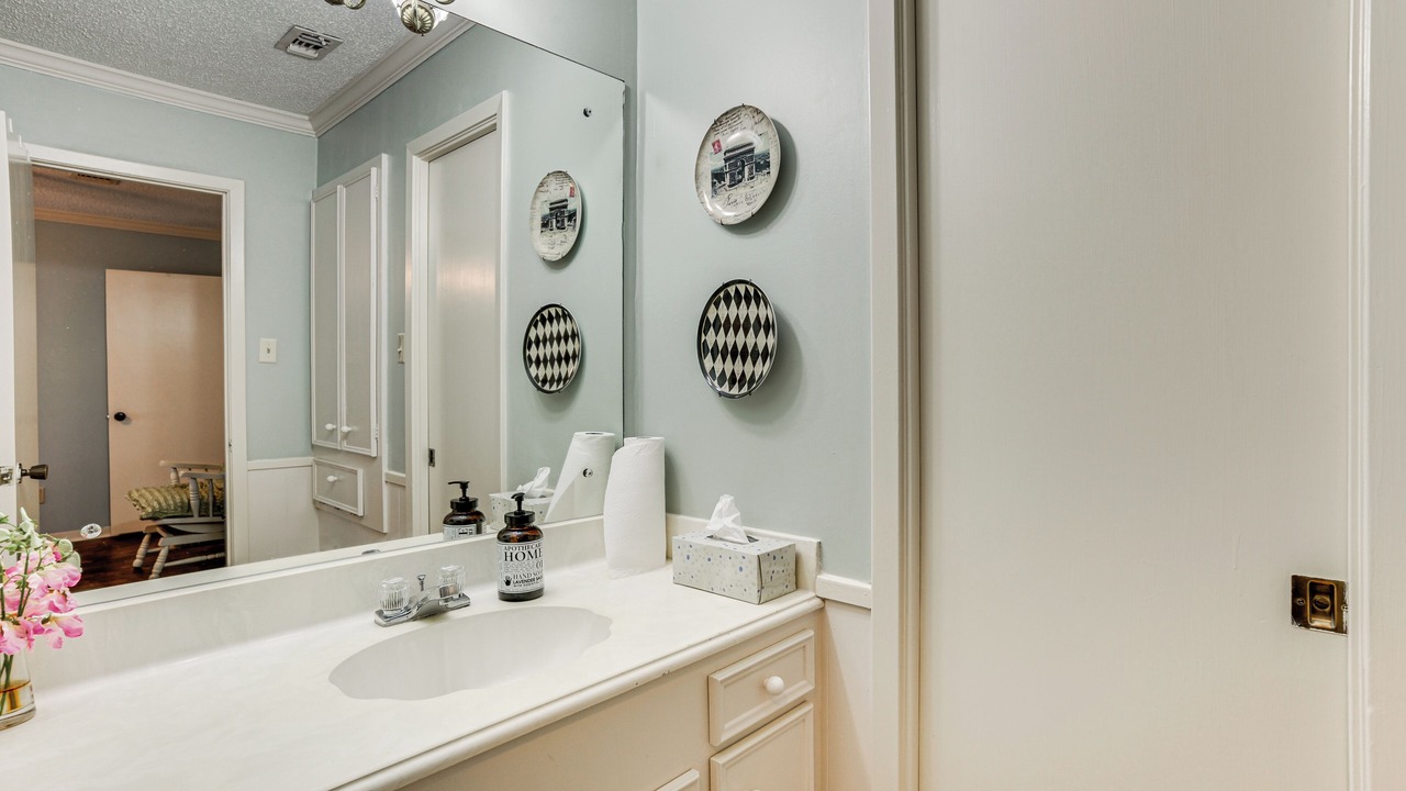 Photo of Bathroom in Madisonville