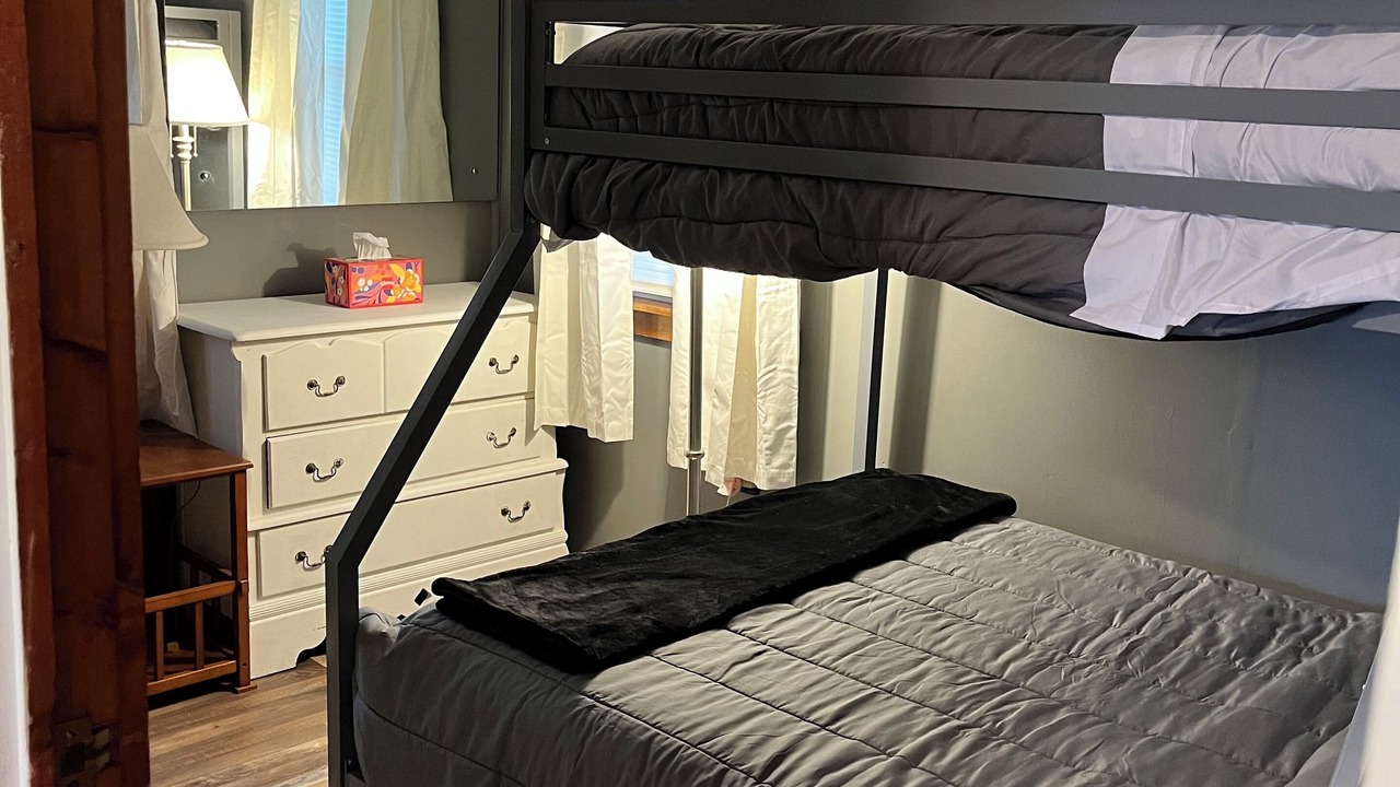 Photo of Bedroom in Arbor Vitae