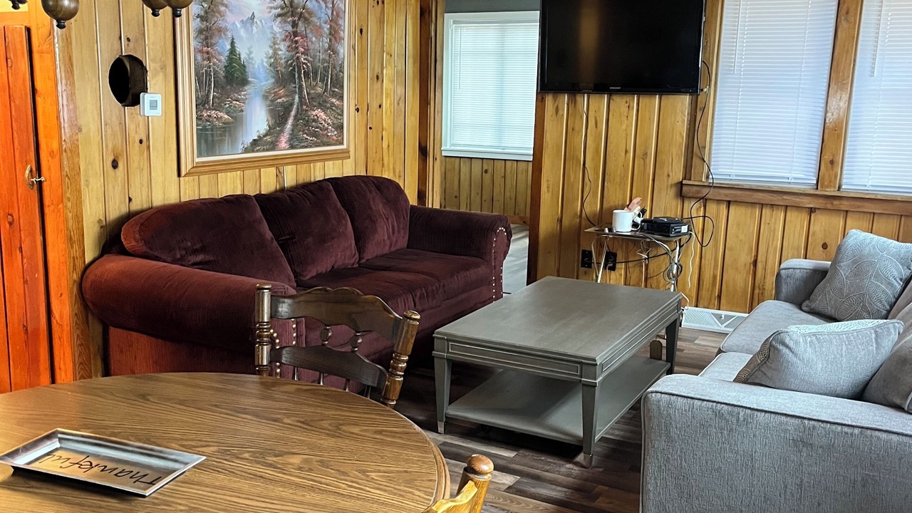 Photo of Livingroom in Arbor Vitae