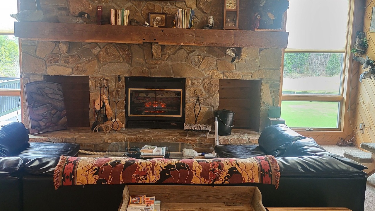 Photo of Livingroom in Redfield