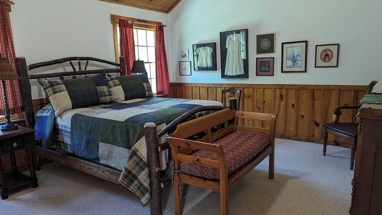 Photo of Bedroom in Berkeley Springs
