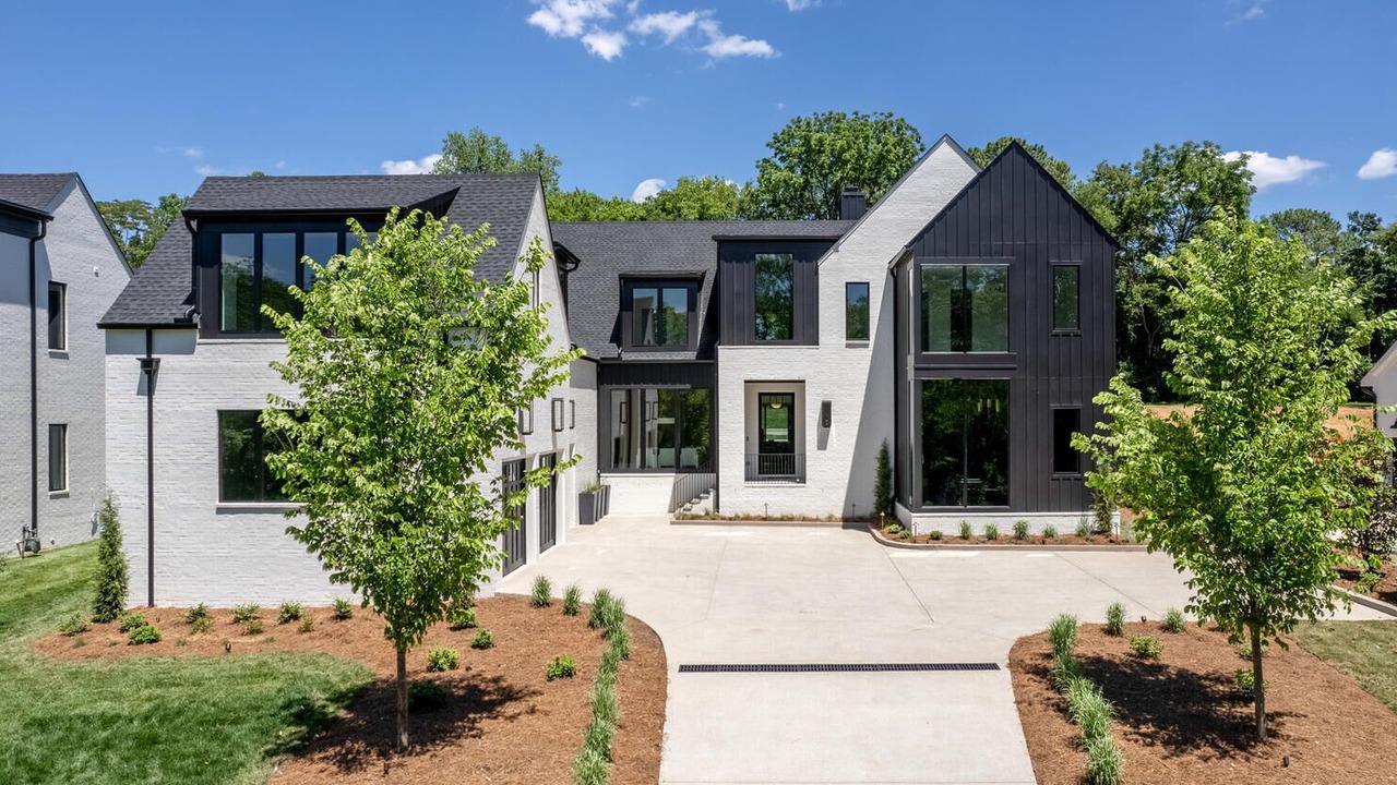 Photo of Outdoor in Green Hills