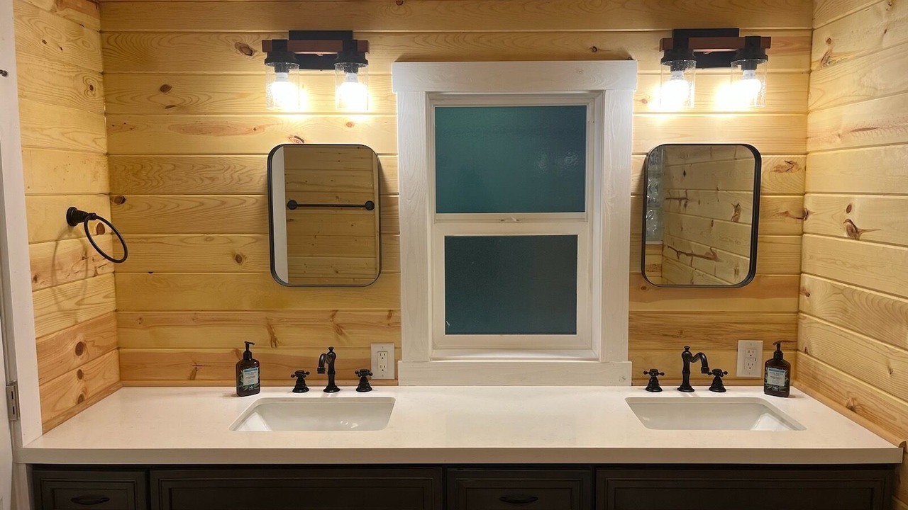 Photo of Bathroom in Bandon