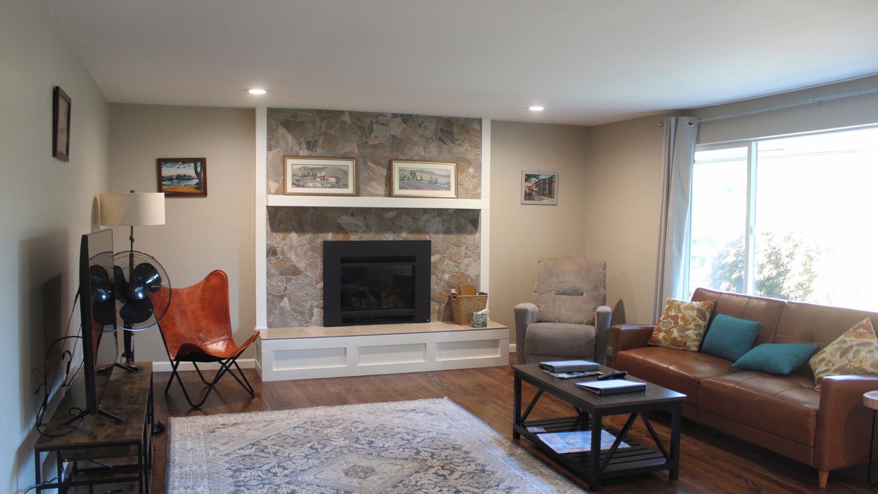 Photo of Livingroom in Edmonds