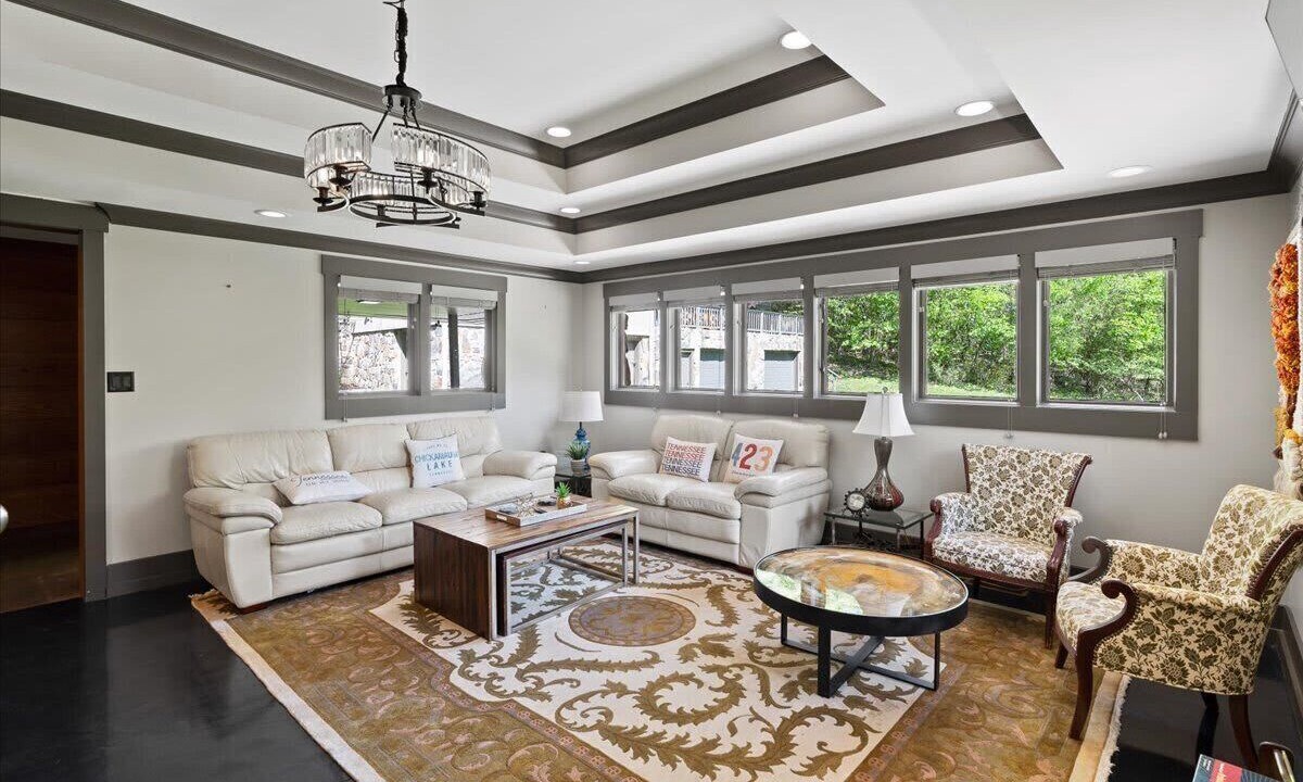 Photo of Livingroom in South Pittsburg