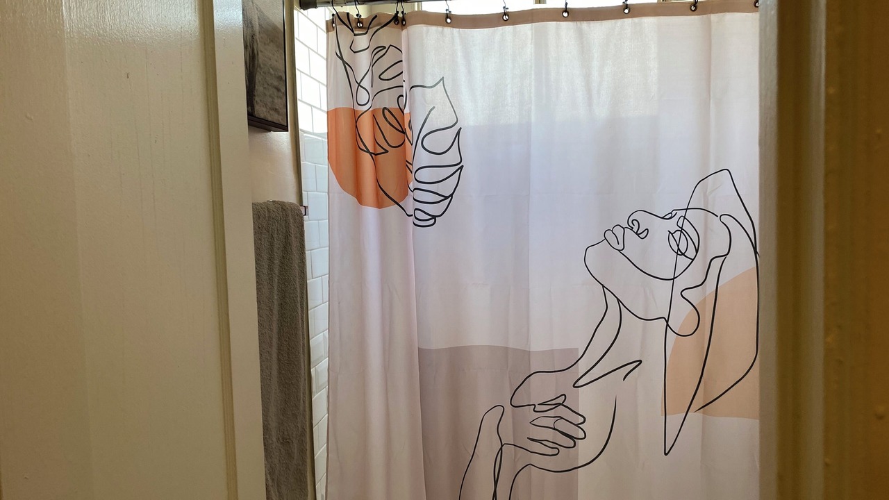 Photo of Bathroom in Los Feliz