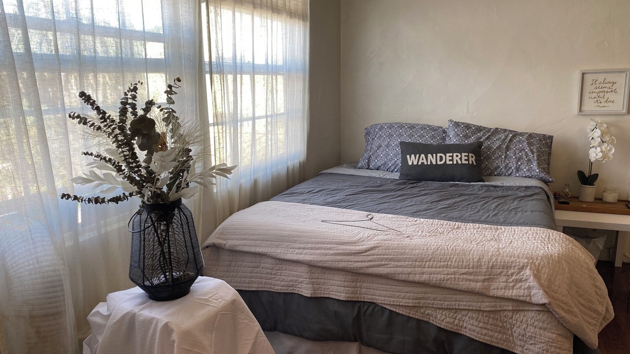 Photo of Bedroom in Los Feliz