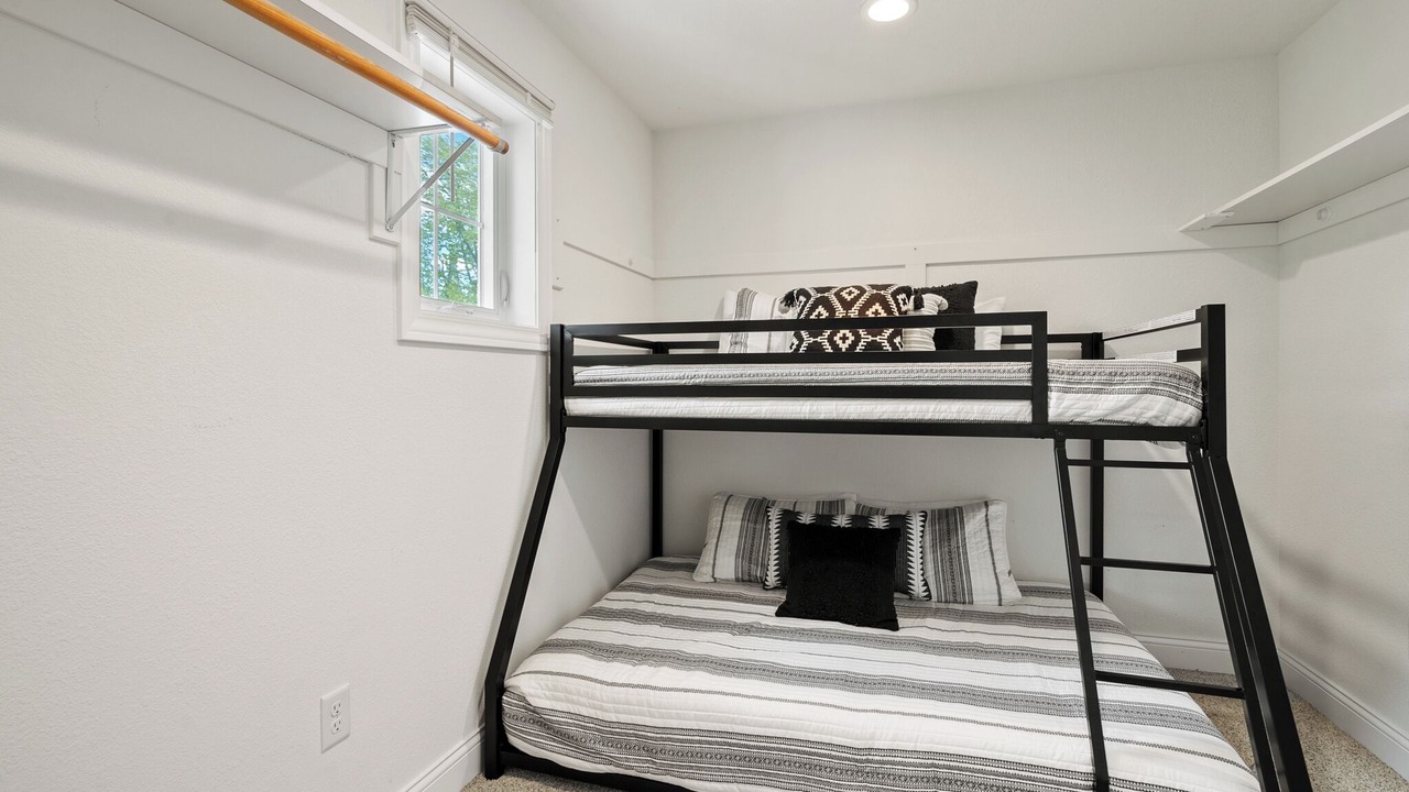 Photo of Bedroom in Port Washington