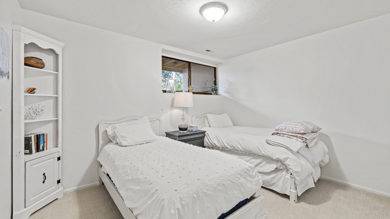 Photo of Bedroom in Broadmoor