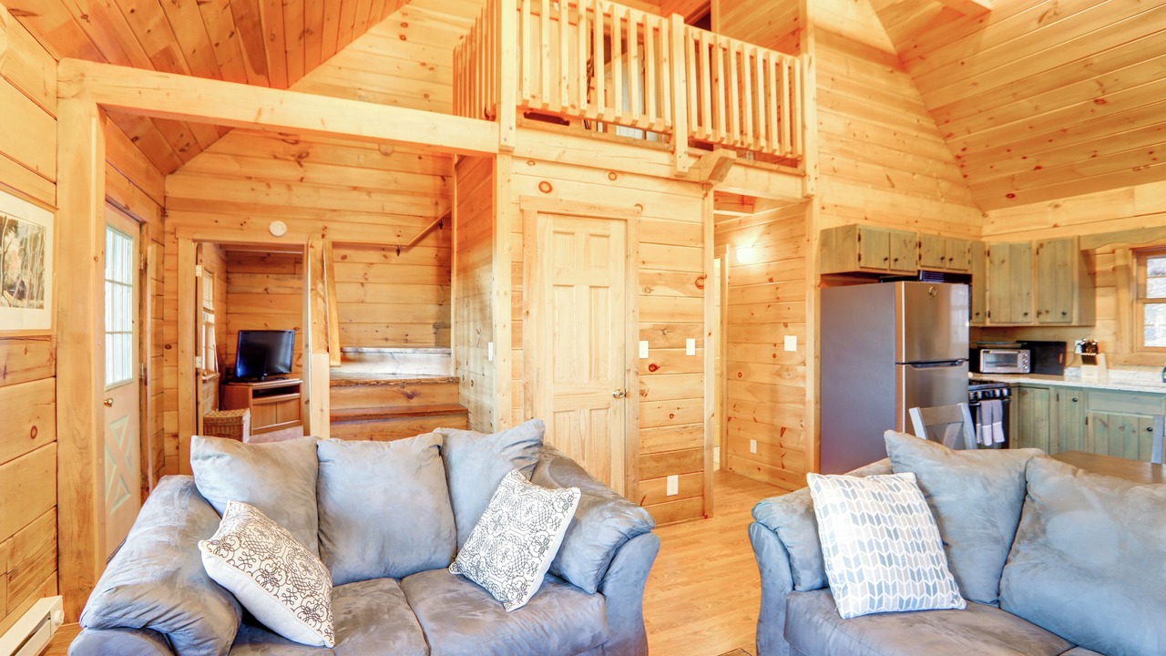 Photo of Livingroom in Hickory Hills