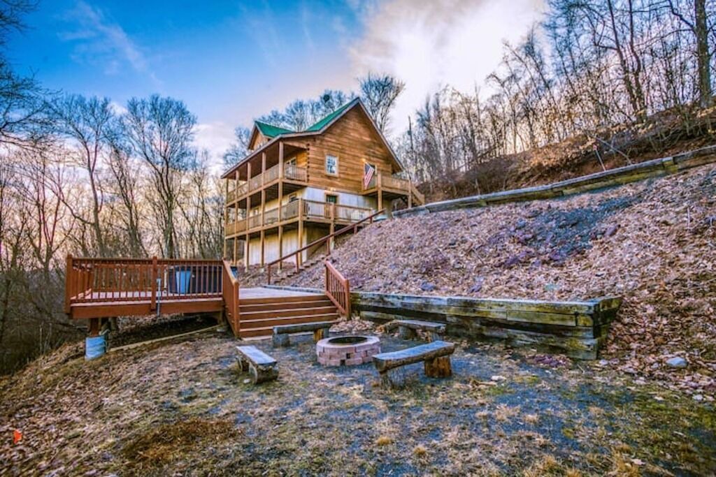 Photo of Outdoor in Hickory Hills