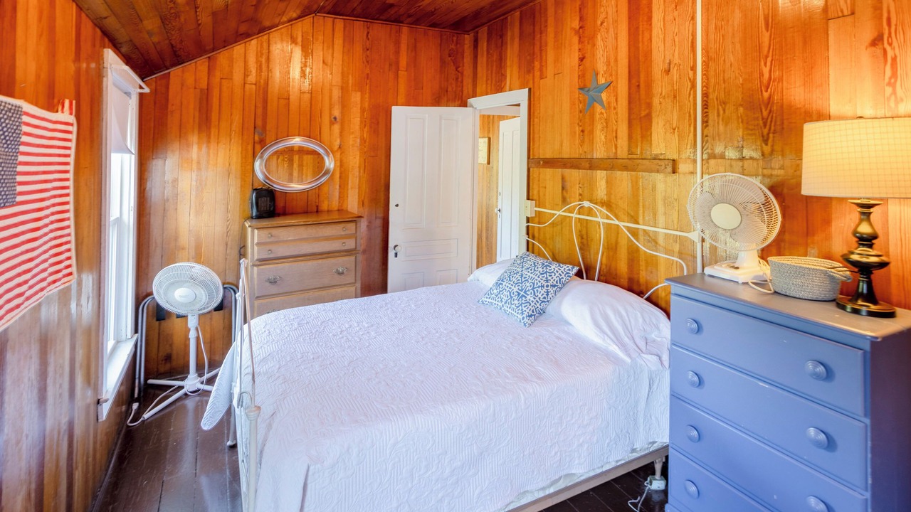 Photo of Bedroom in Plainwell