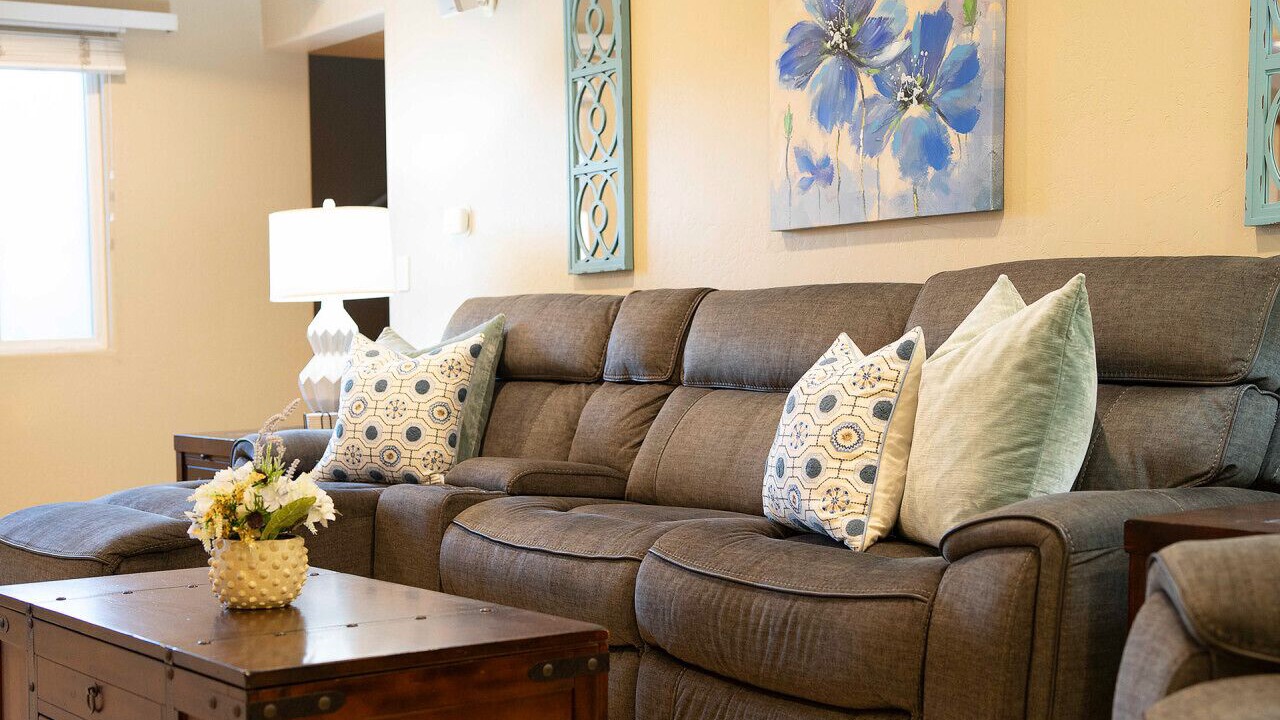 Photo of Livingroom in Bay Park