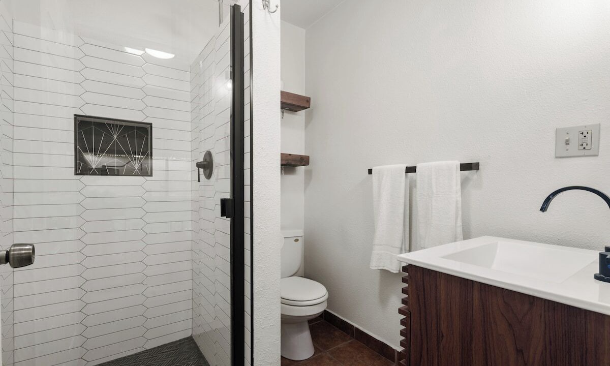 Photo of Bathroom in Grant Hill