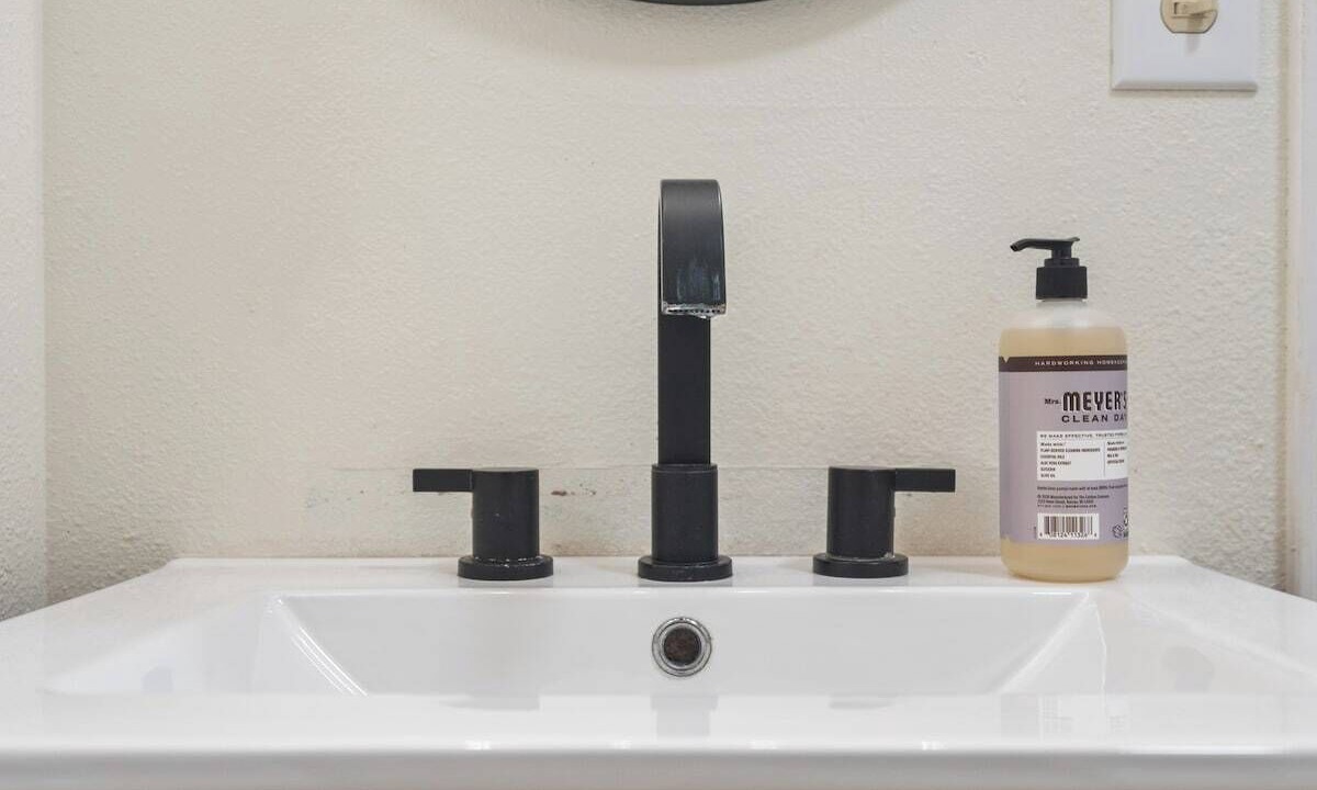 Photo of Bathroom in Grant Hill