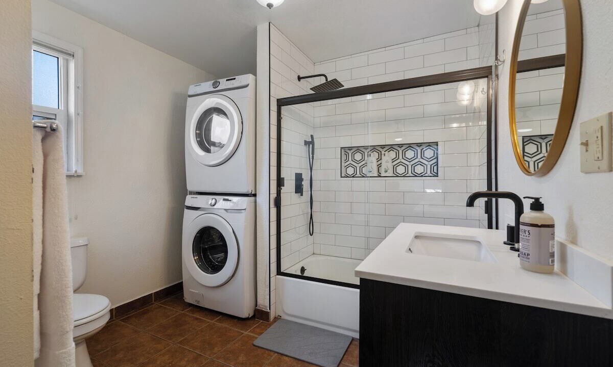 Photo of Bathroom in Grant Hill