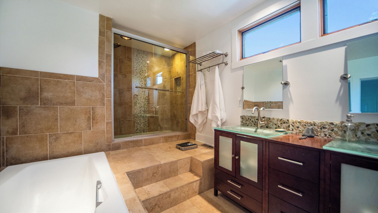 Photo of Bathroom in Palo Park