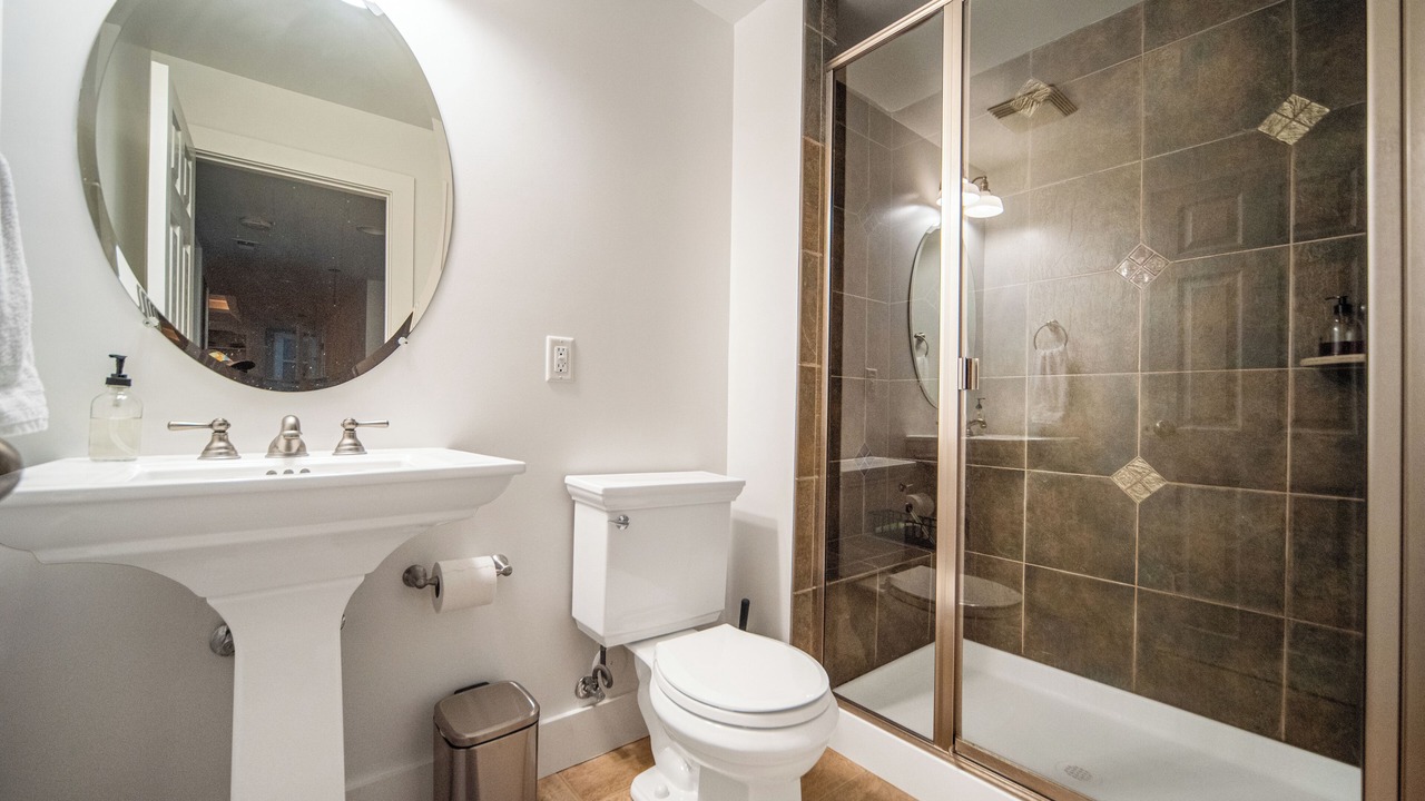 Photo of Bathroom in Palo Park