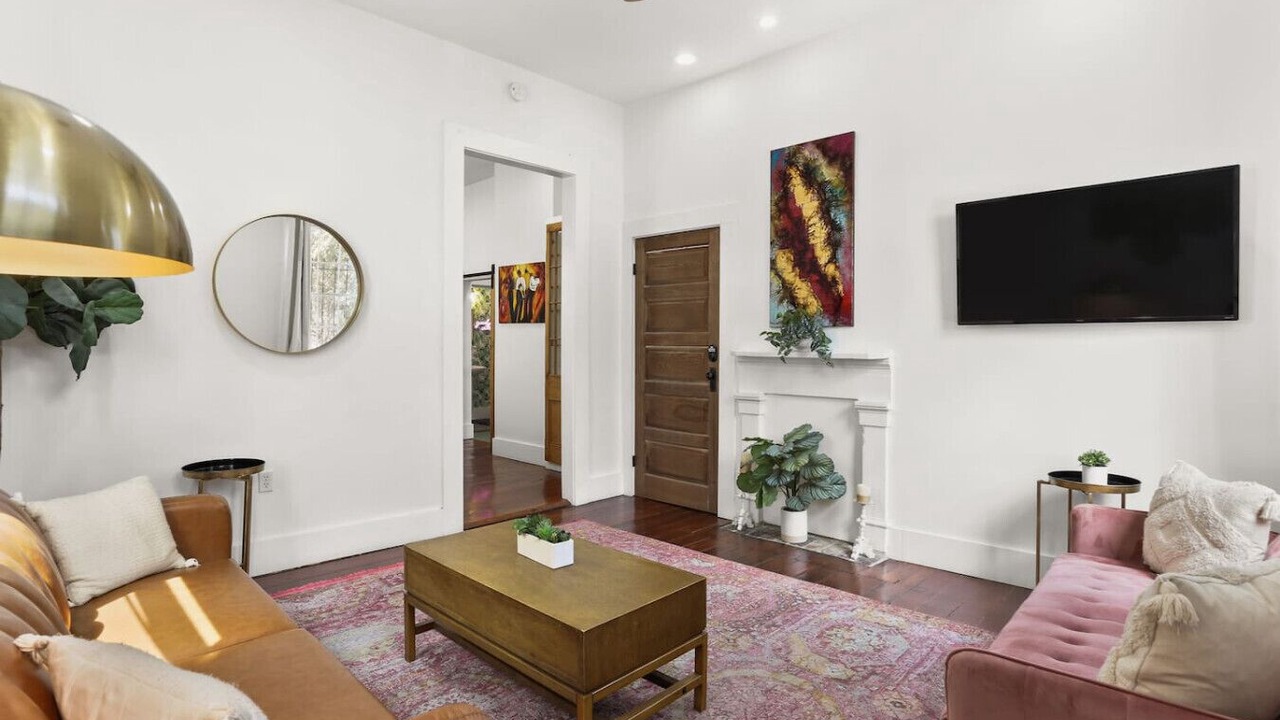 Photo of Livingroom in South 7th Ward