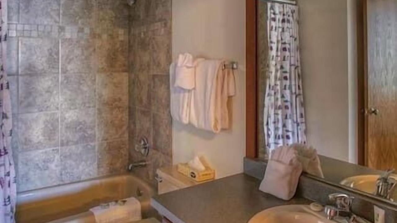 Photo of Bathroom in Woodmoor