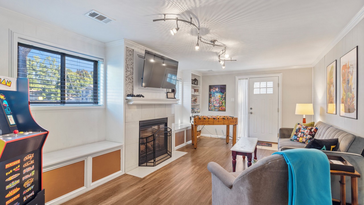 Photo of Livingroom in Aspen Hill