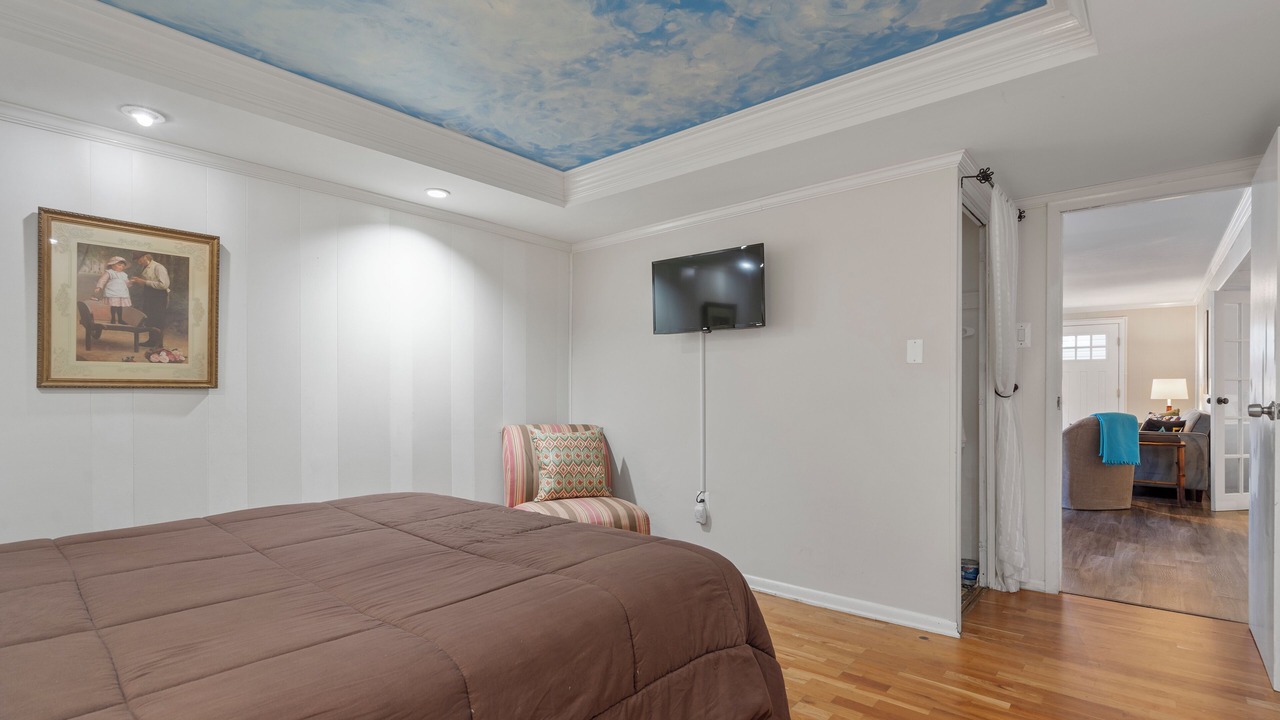 Photo of Bedroom in Aspen Hill
