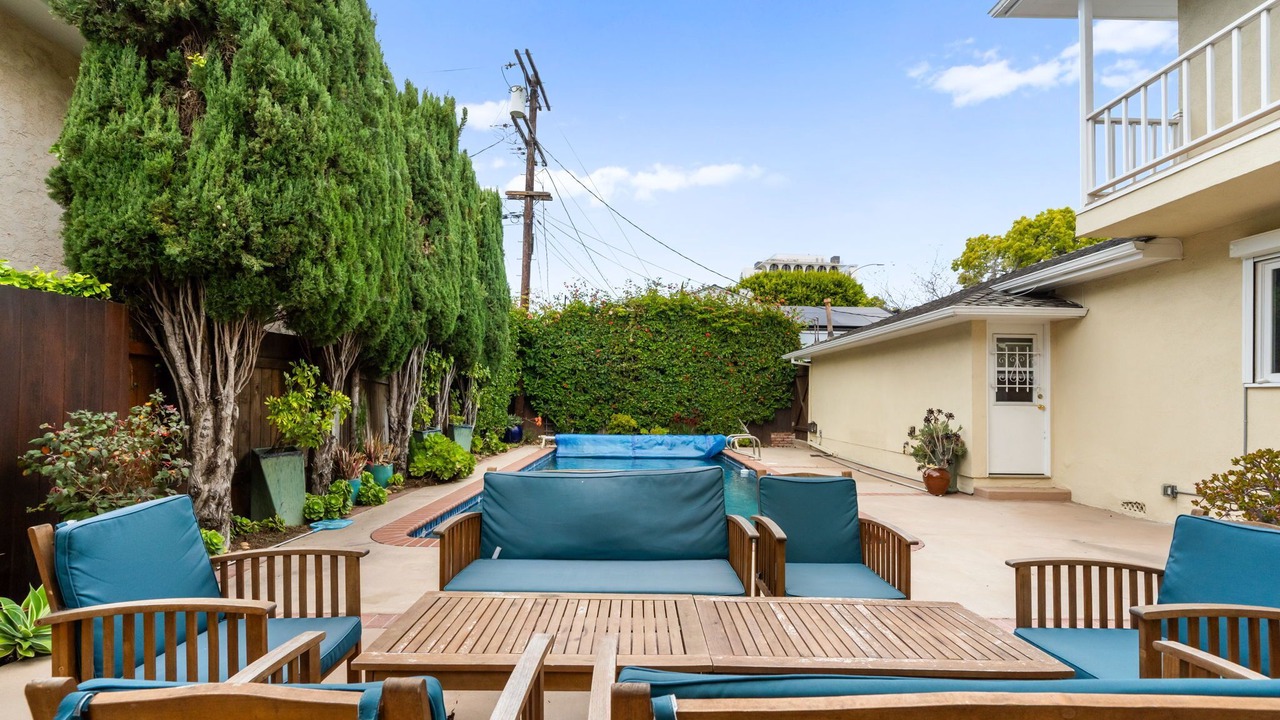 Photo of Patio Balcony in Pico - Robertson