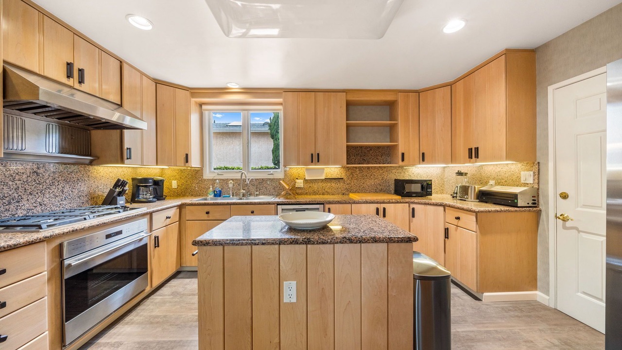 Photo of Kitchen in Pico - Robertson