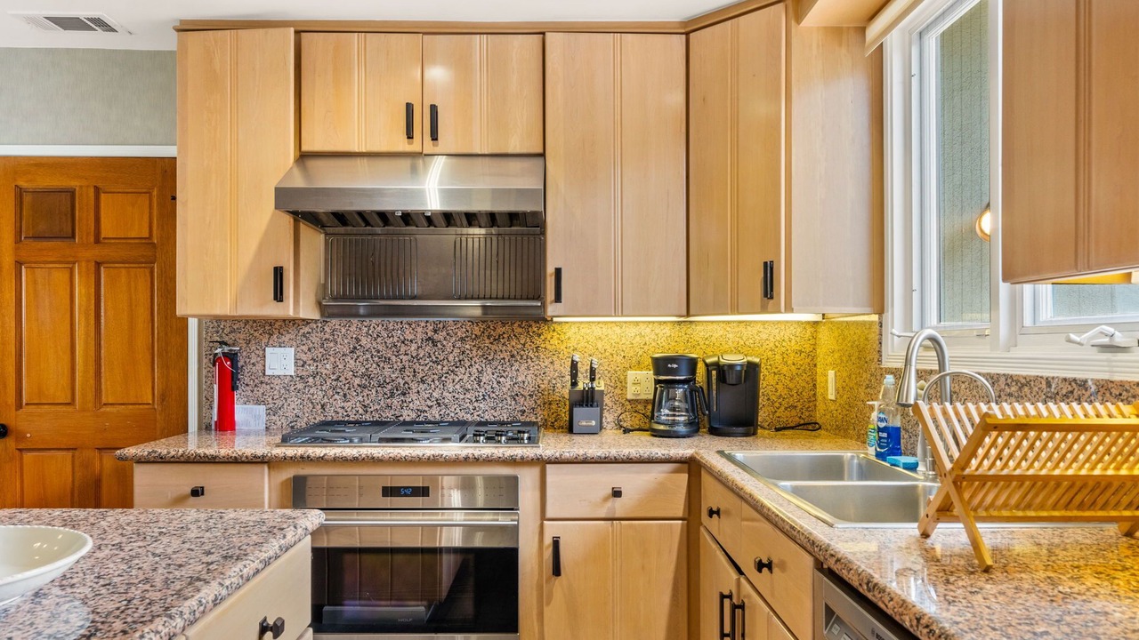 Photo of Kitchen in Pico - Robertson