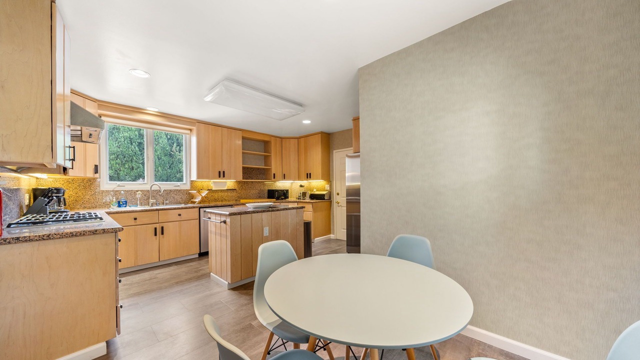 Photo of Kitchen in Pico - Robertson