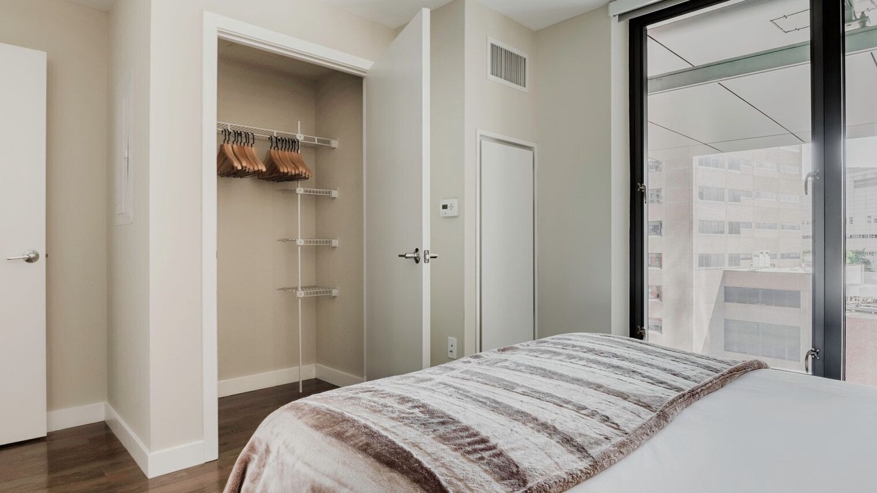Photo of Bedroom in Theatre District