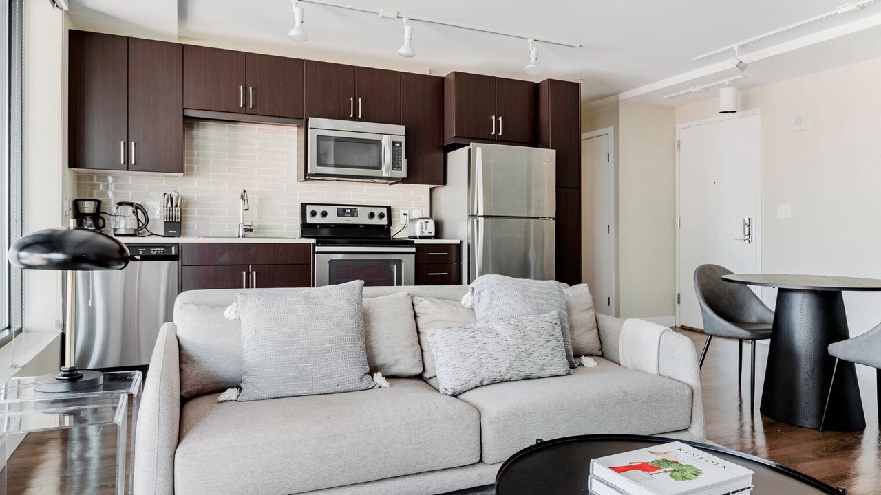 Photo of Livingroom in Theatre District