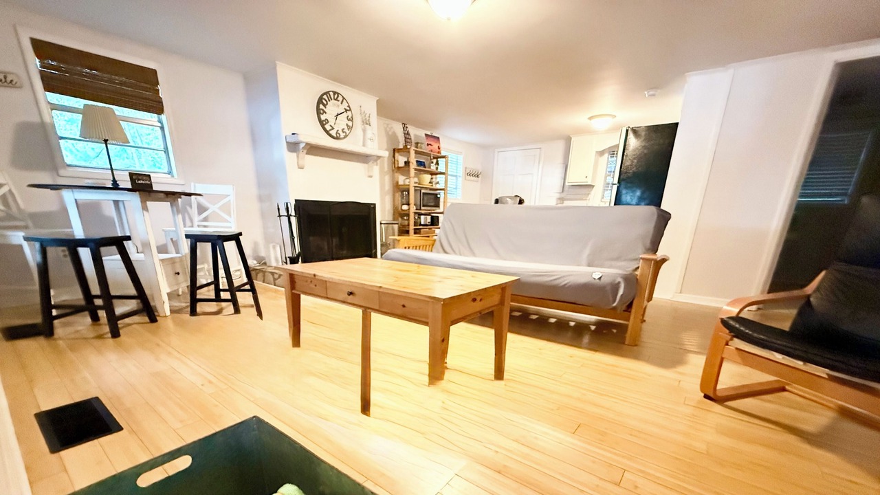 Photo of Livingroom in Eatonton